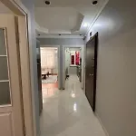 Metroya 3 Dakima Uzaklikta Merkezi Konumda Lejlighed *