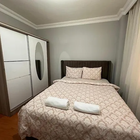 Metroya 3 Dakima Uzaklikta Merkezi Konumda Apartment