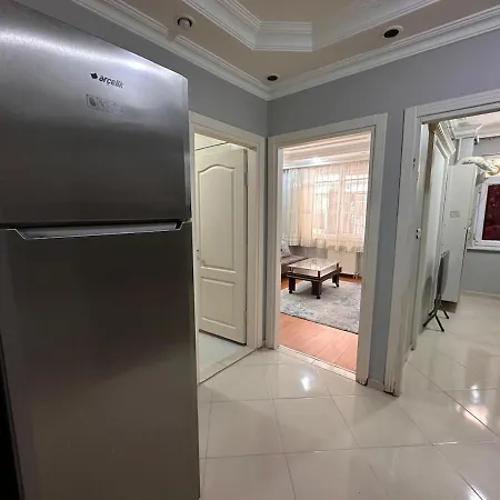 Metroya 3 Dakima Uzaklikta Merkezi Konumda * Istambul