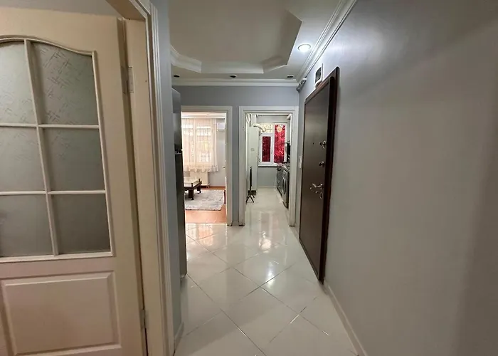 Metroya 3 Dakima Uzaklikta Merkezi Konumda Istambul