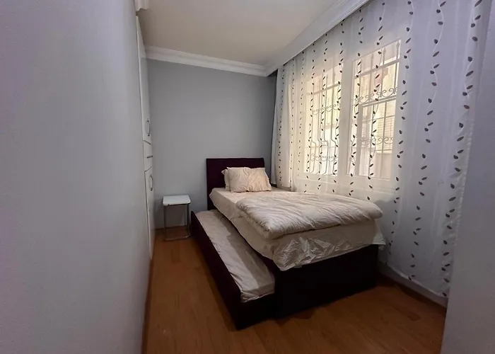 Metroya 3 Dakima Uzaklikta Merkezi Konumda Appartement