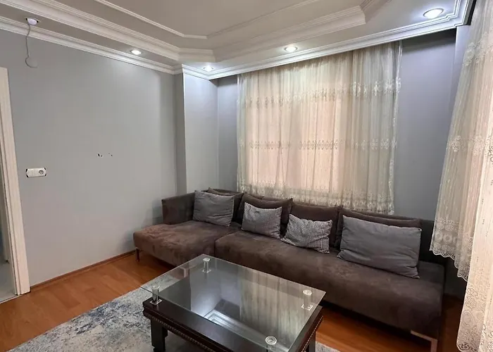 Metroya 3 Dakima Uzaklikta Merkezi Konumda Apartmán